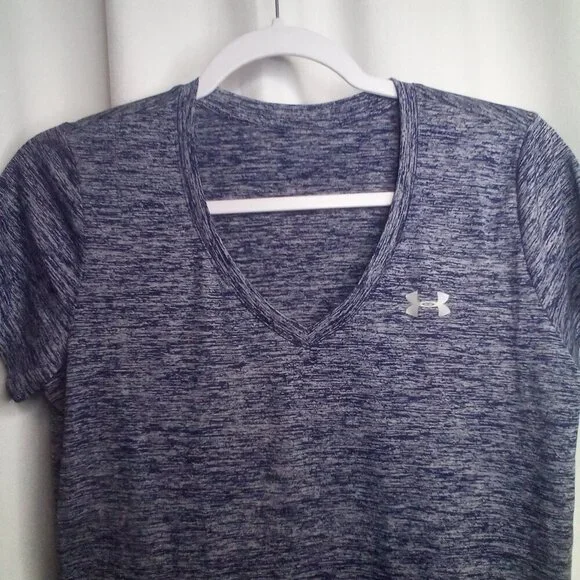 Under Armour Shirt Women S ? V-neck Short Sleeve Active Athletic Blue - Picture 14 of 16